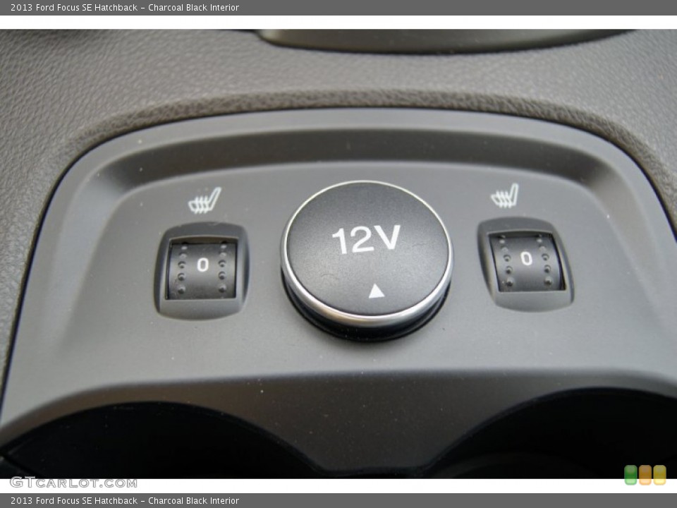 Charcoal Black Interior Controls for the 2013 Ford Focus SE Hatchback #72821572