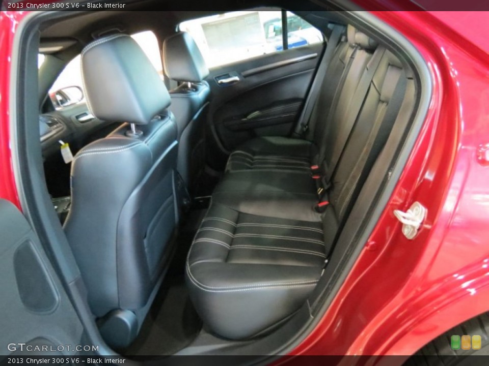 Black Interior Rear Seat for the 2013 Chrysler 300 S V6 #72823054