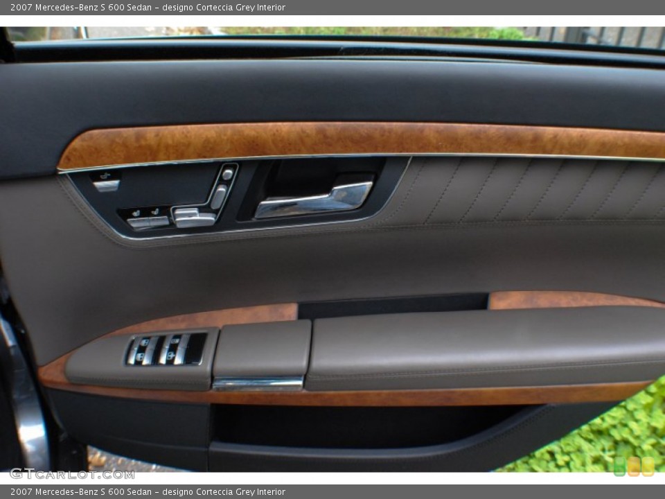 designo Corteccia Grey Interior Door Panel for the 2007 Mercedes-Benz S 600 Sedan #72858744