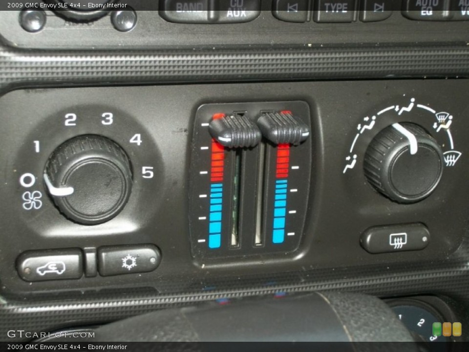 Ebony Interior Controls for the 2009 GMC Envoy SLE 4x4 #72865806