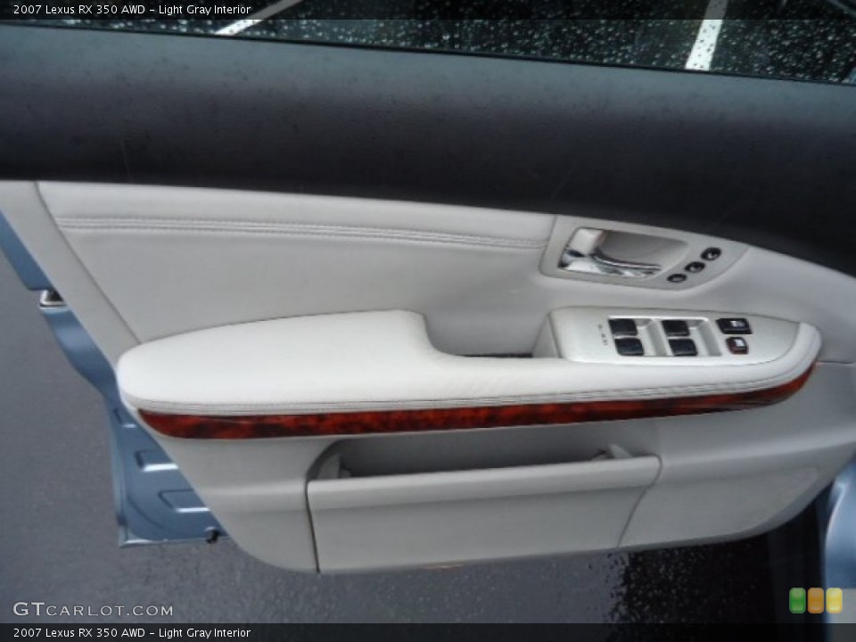 Light Gray Interior Door Panel for the 2007 Lexus RX 350 AWD #72874008