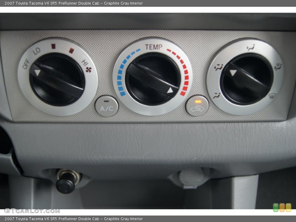 Graphite Gray Interior Controls for the 2007 Toyota Tacoma V6 SR5 PreRunner Double Cab #72880347