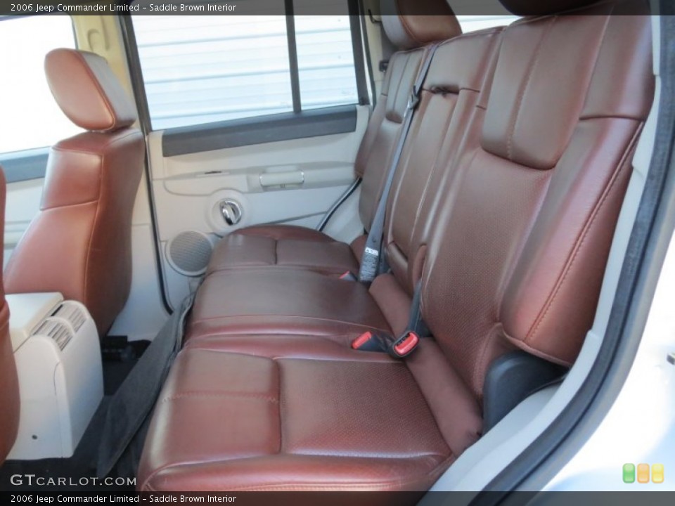 Saddle Brown Interior Photo for the 2006 Jeep Commander Limited #72881895
