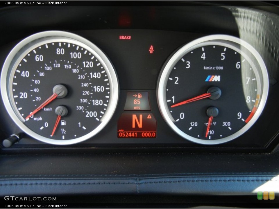 Black Interior Gauges for the 2006 BMW M6 Coupe #72887897