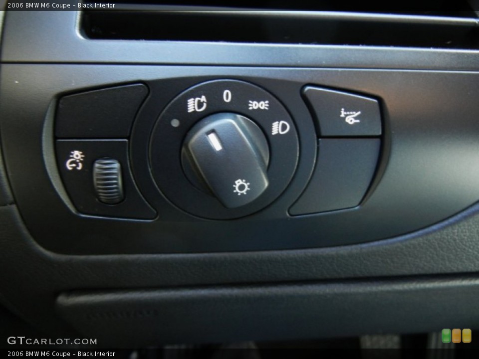 Black Interior Controls for the 2006 BMW M6 Coupe #72887987