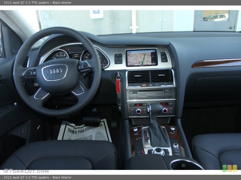 Black Interior Dashboard for the 2013 Audi Q7 3.0 TFSI quattro #72898104