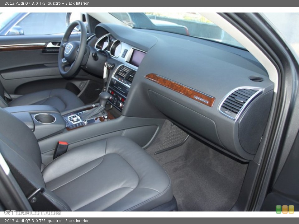 Black Interior Dashboard for the 2013 Audi Q7 3.0 TFSI quattro #72898287