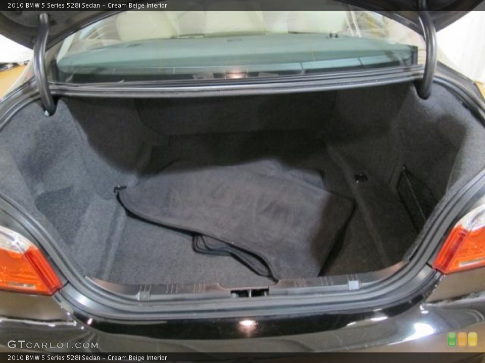 Cream Beige Interior Trunk for the 2010 BMW 5 Series 528i Sedan #72908419
