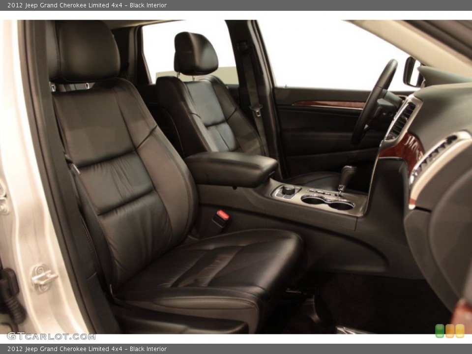 Black Interior Photo for the 2012 Jeep Grand Cherokee Limited 4x4 #72935592