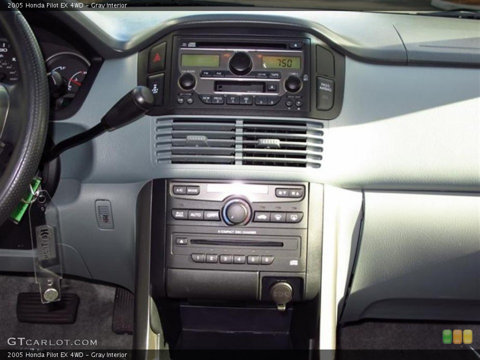 Gray Interior Controls for the 2005 Honda Pilot EX 4WD #72943582
