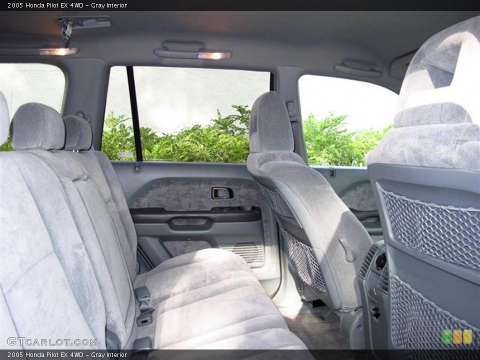 Gray Interior Rear Seat for the 2005 Honda Pilot EX 4WD #72943606