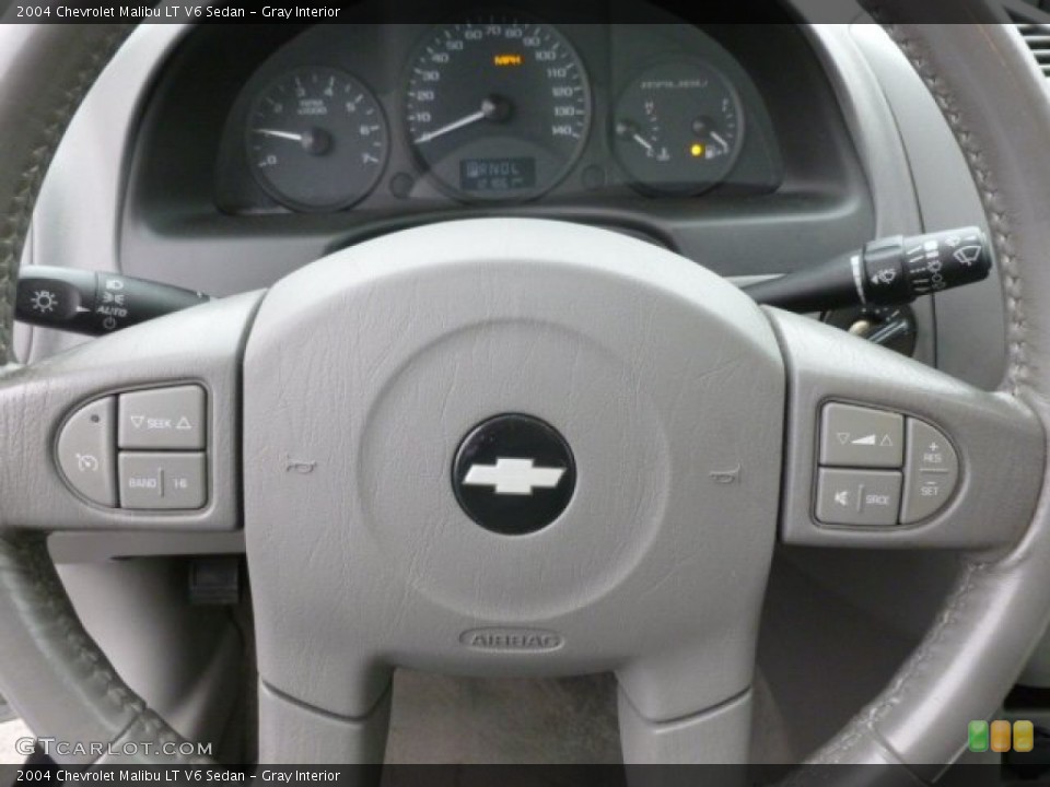 Gray Interior Controls for the 2004 Chevrolet Malibu LT V6 Sedan #72958200