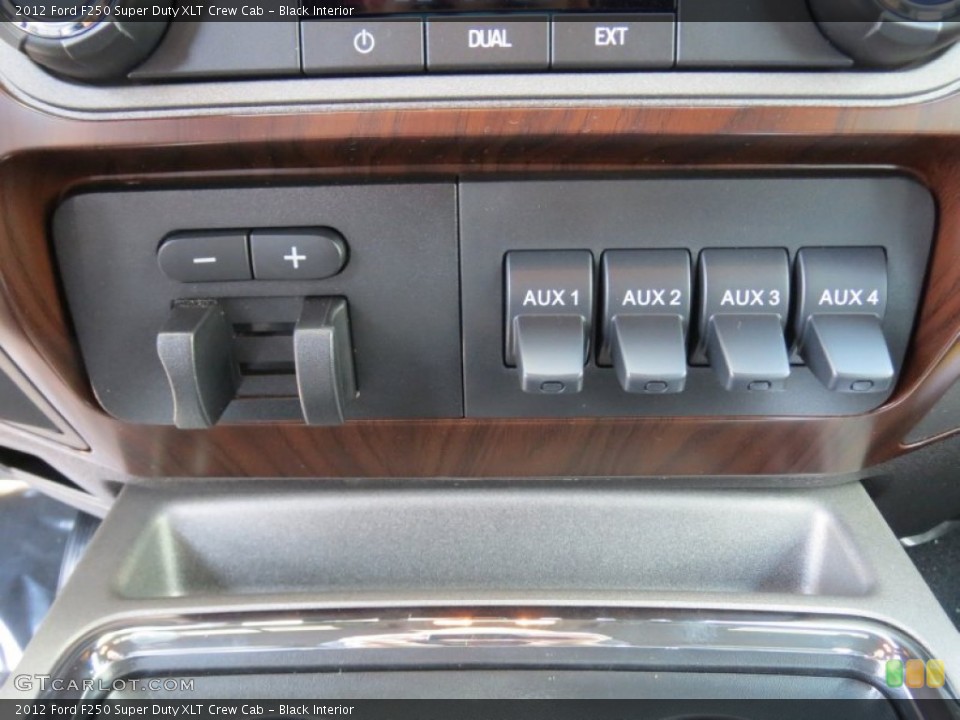 Black Interior Controls for the 2012 Ford F250 Super Duty XLT Crew Cab #72962133
