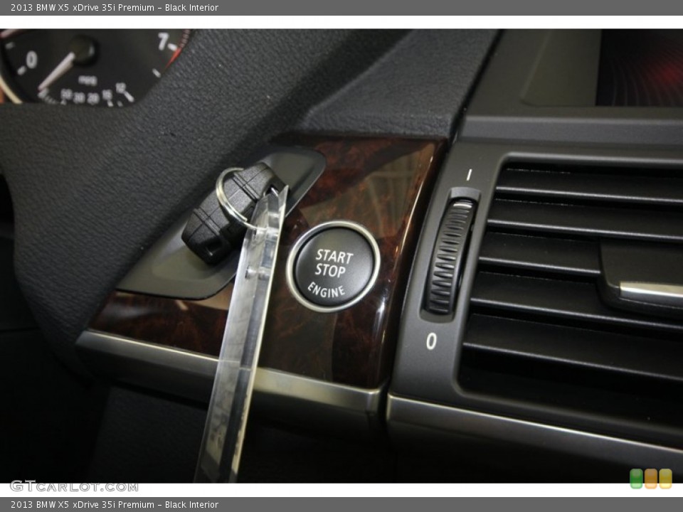 Black Interior Controls for the 2013 BMW X5 xDrive 35i Premium #72965001