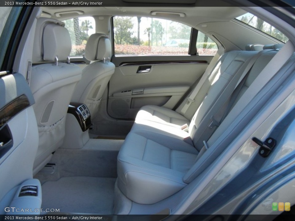Ash/Grey Interior Photo for the 2013 Mercedes-Benz S 550 Sedan #72965085