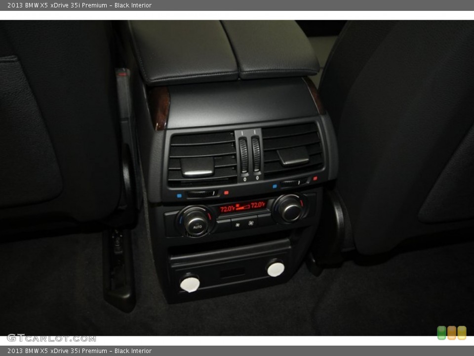 Black Interior Controls for the 2013 BMW X5 xDrive 35i Premium #72965121