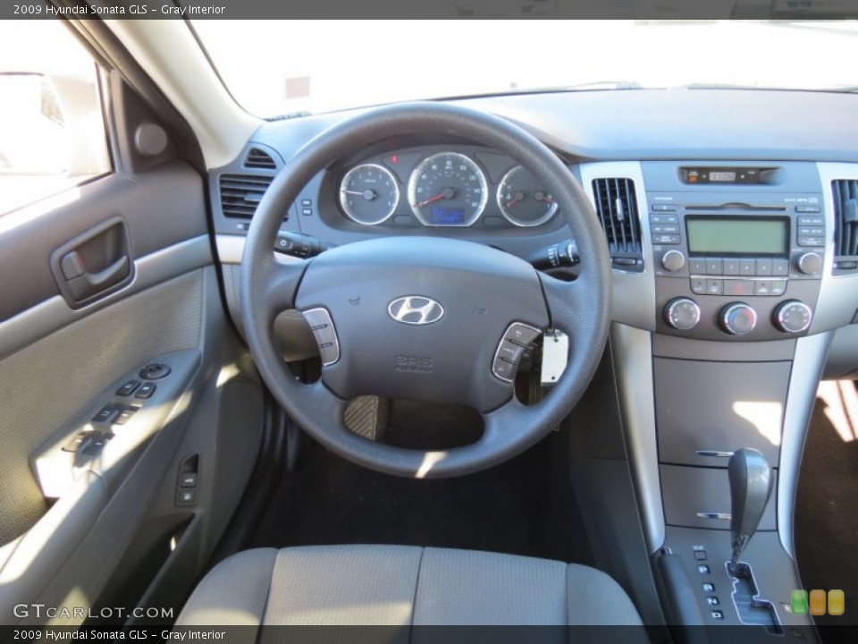 Gray Interior Dashboard for the 2009 Hyundai Sonata GLS #72974493