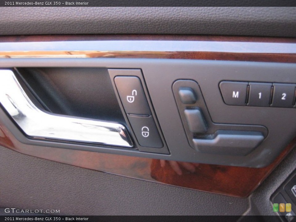 Black Interior Controls for the 2011 Mercedes-Benz GLK 350 #72975207