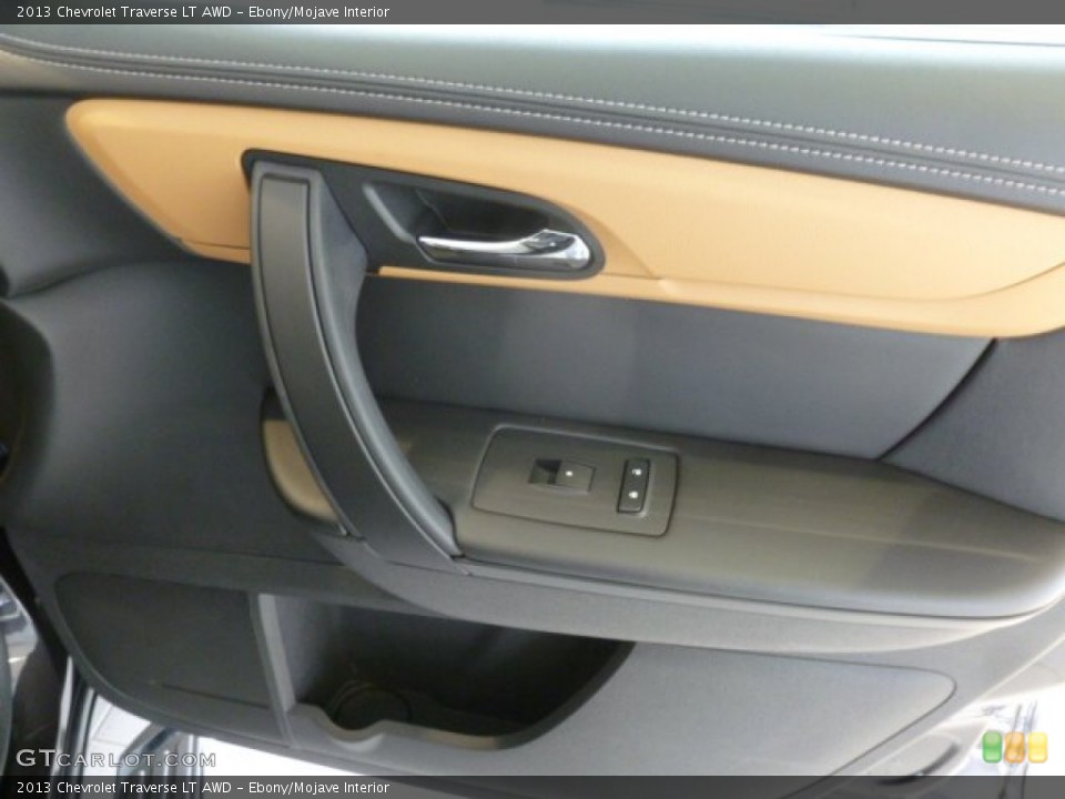 Ebony/Mojave Interior Door Panel for the 2013 Chevrolet Traverse LT AWD #72976296