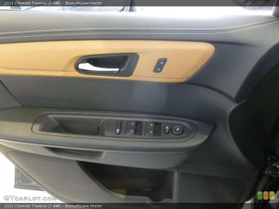 Ebony/Mojave Interior Door Panel for the 2013 Chevrolet Traverse LT AWD #72976437
