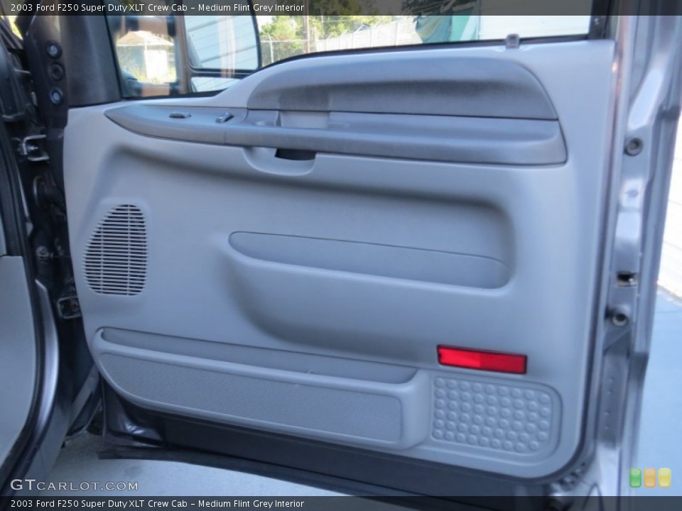 Medium Flint Grey Interior Door Panel for the 2003 Ford F250 Super Duty XLT Crew Cab #72977406