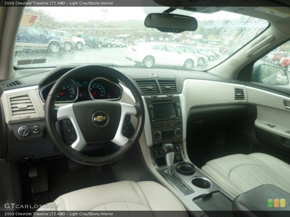 Light Gray/Ebony Interior Dashboard for the 2009 Chevrolet Traverse LTZ AWD #72979656