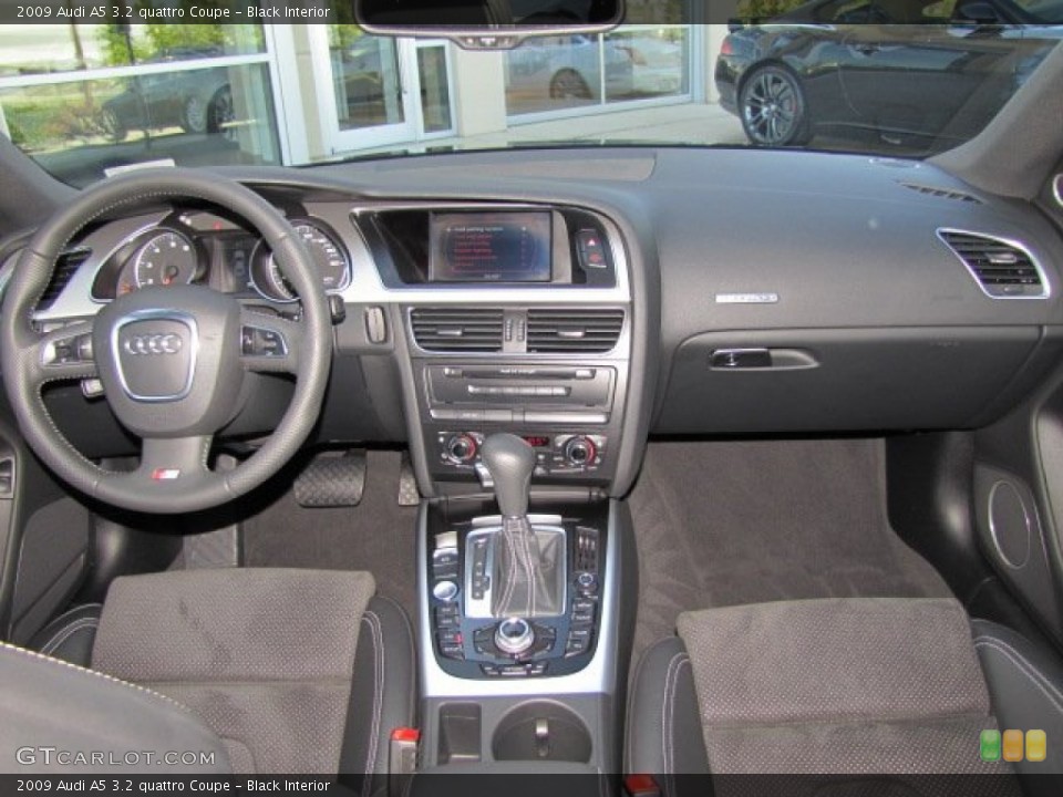 Black Interior Dashboard for the 2009 Audi A5 3.2 quattro Coupe #72984285