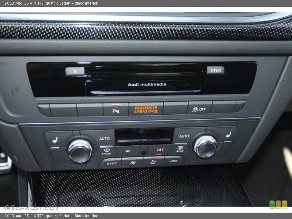 Black Interior Controls for the 2013 Audi S6 4.0 TFSI quattro Sedan #72984609