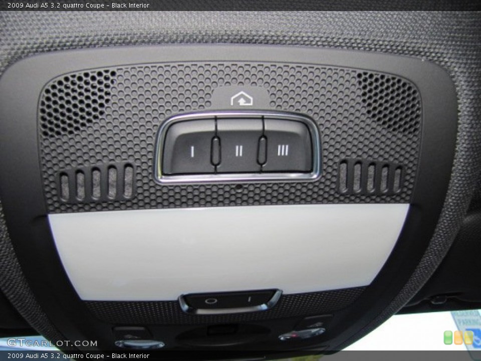 Black Interior Controls for the 2009 Audi A5 3.2 quattro Coupe #72984780