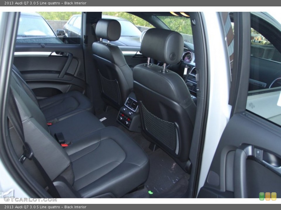 Black Interior Rear Seat for the 2013 Audi Q7 3.0 S Line quattro #72995746