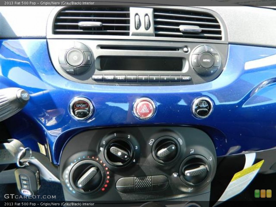 Grigio/Nero (Gray/Black) Interior Controls for the 2013 Fiat 500 Pop #73000328