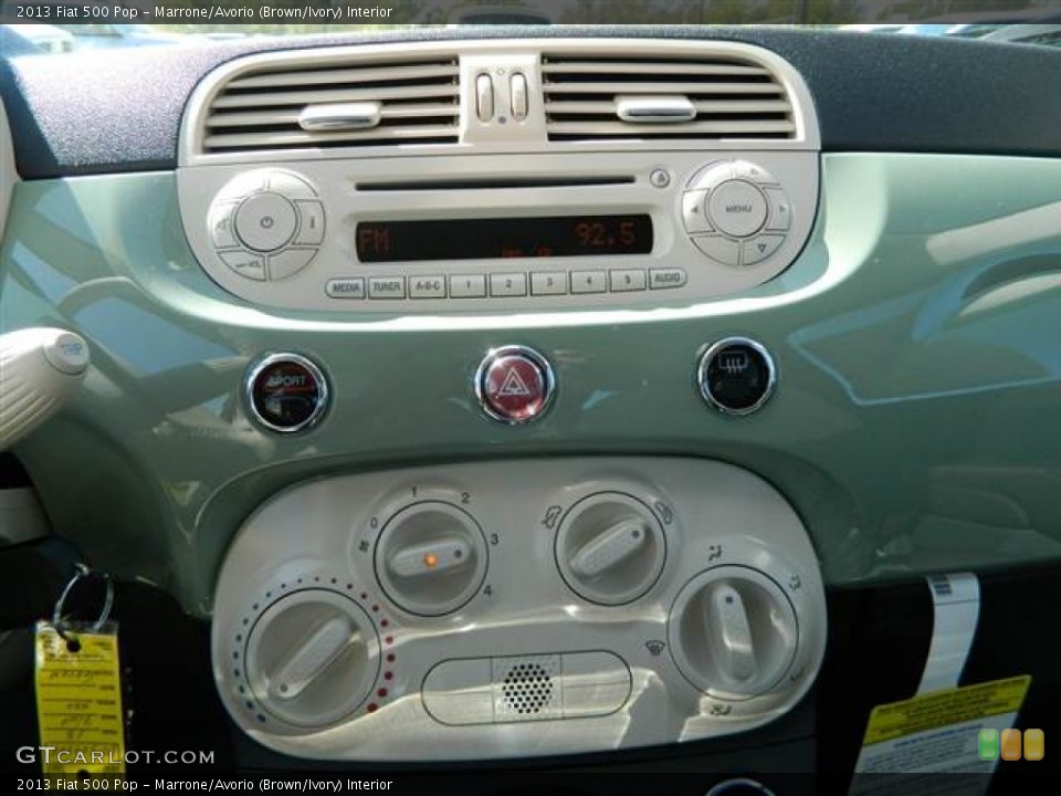 Marrone/Avorio (Brown/Ivory) Interior Controls for the 2013 Fiat 500 Pop #73001953