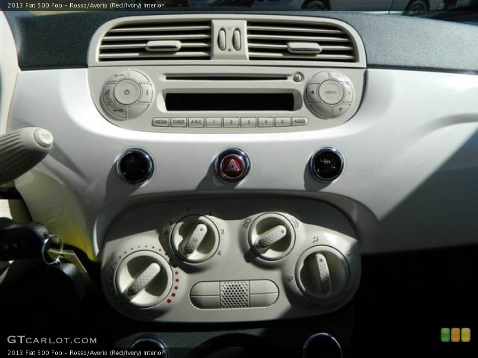 Rosso/Avorio (Red/Ivory) Interior Controls for the 2013 Fiat 500 Pop #73002333