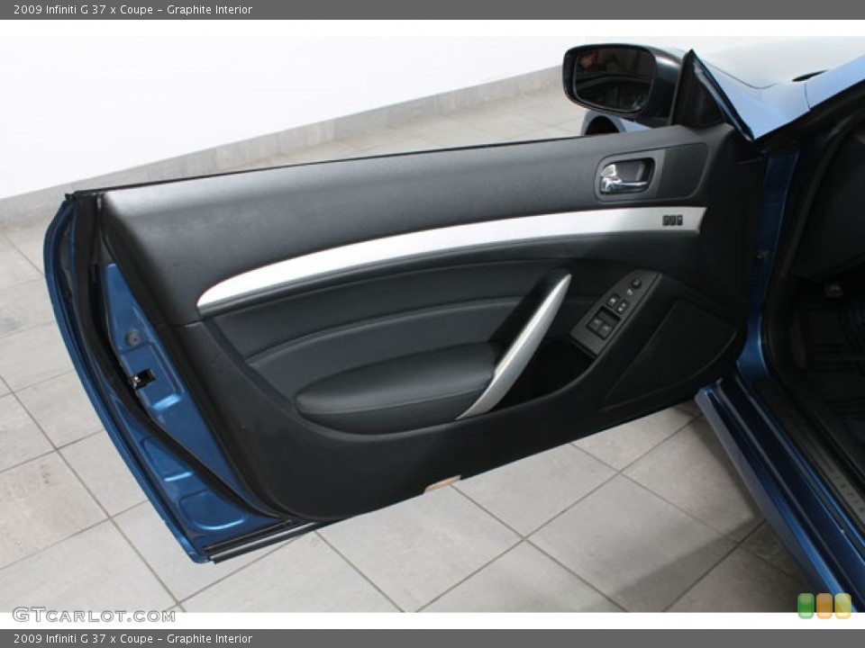 Graphite Interior Door Panel for the 2009 Infiniti G 37 x Coupe #73009058