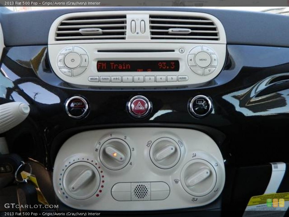 Grigio/Avorio (Gray/Ivory) Interior Controls for the 2013 Fiat 500 Pop #73011907