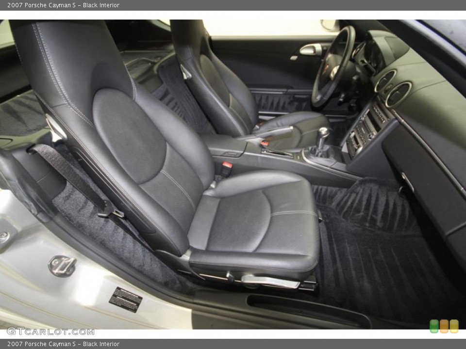 Black Interior Photo for the 2007 Porsche Cayman S #73013837