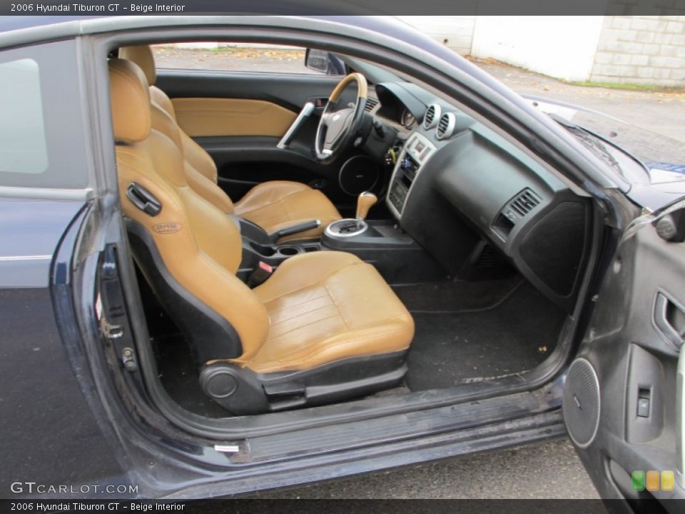 Beige Interior Photo for the 2006 Hyundai Tiburon GT #73015933