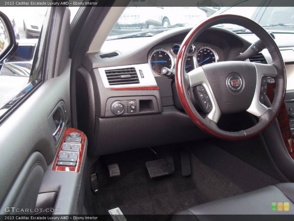 Ebony Interior Steering Wheel for the 2013 Cadillac Escalade Luxury AWD #73018768