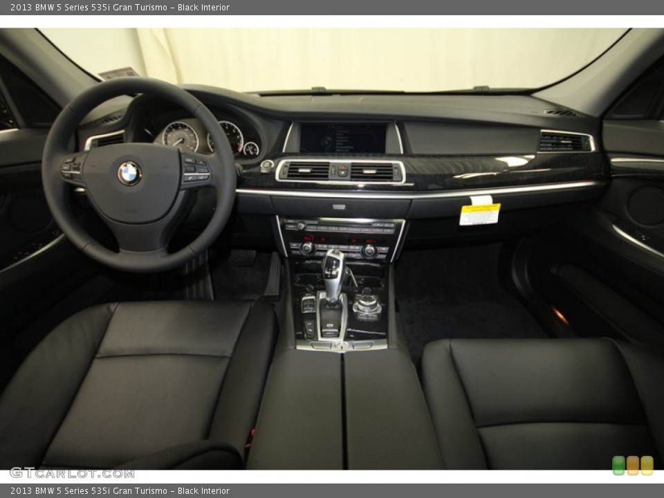 Black Interior Dashboard for the 2013 BMW 5 Series 535i Gran Turismo #73020334
