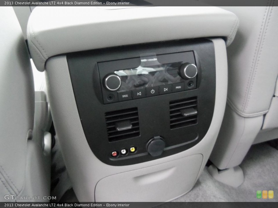 Ebony Interior Controls for the 2013 Chevrolet Avalanche LTZ 4x4 Black Diamond Edition #73024510