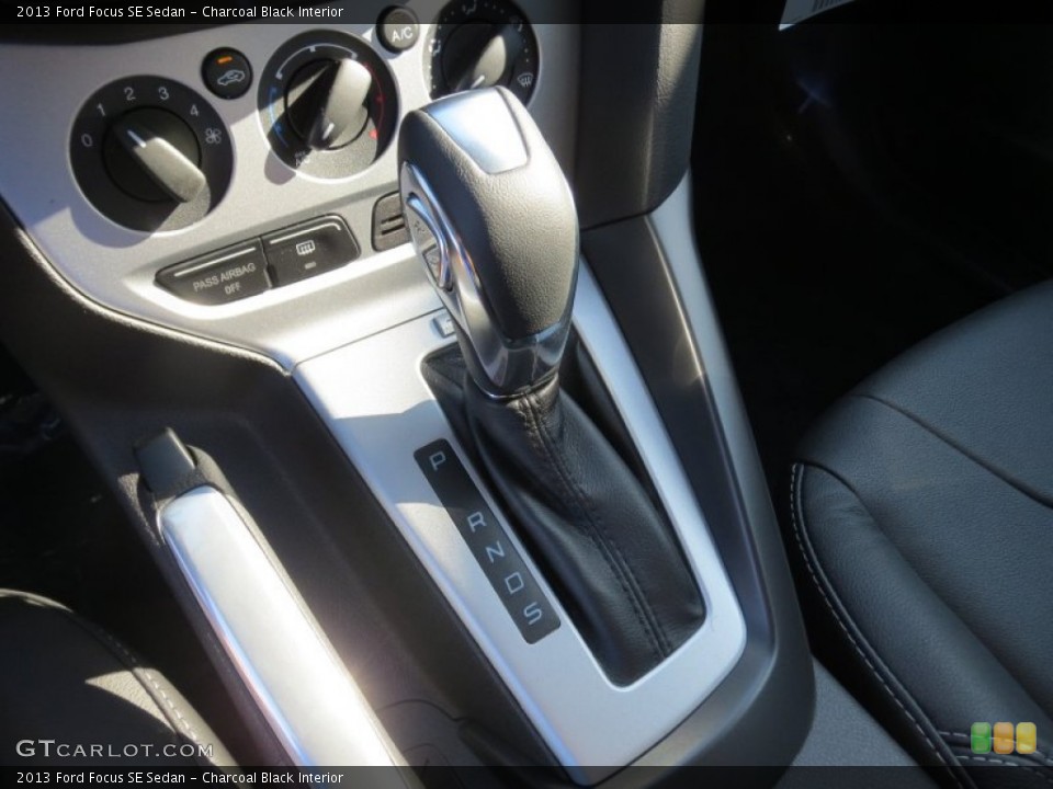 Charcoal Black Interior Transmission for the 2013 Ford Focus SE Sedan #73030814
