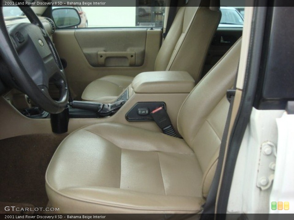 Bahama Beige Interior Photo for the 2001 Land Rover Discovery II SD #73033520