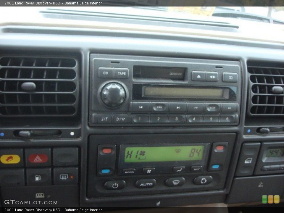 Bahama Beige Interior Audio System for the 2001 Land Rover Discovery II SD #73033588