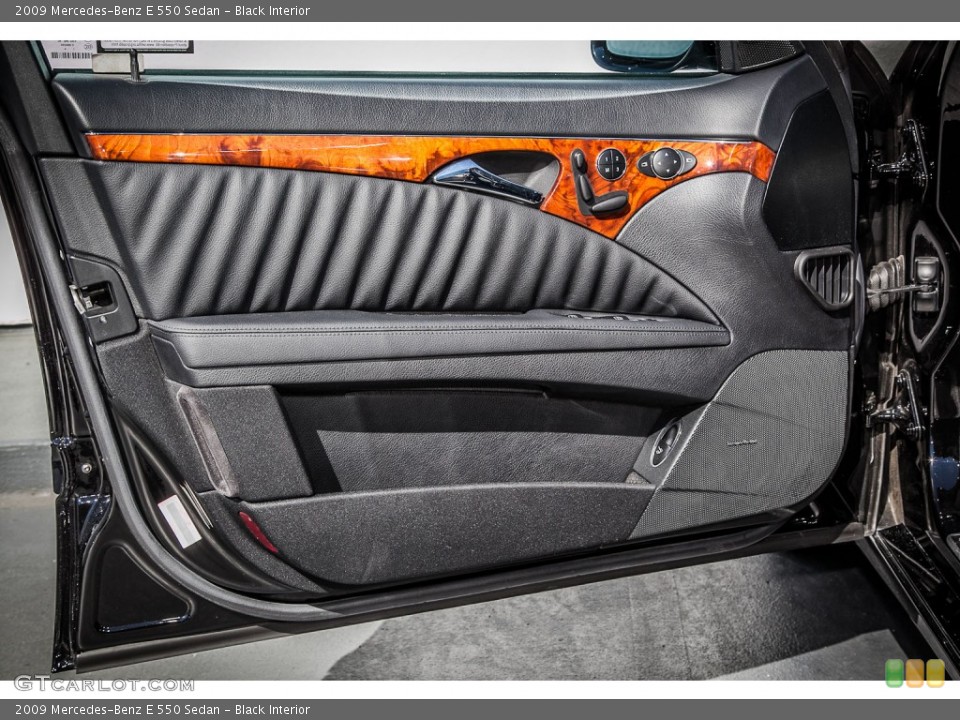 Black Interior Door Panel for the 2009 Mercedes-Benz E 550 Sedan #73039804