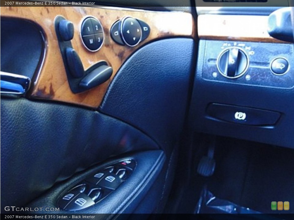 Black Interior Controls for the 2007 Mercedes-Benz E 350 Sedan #73040959