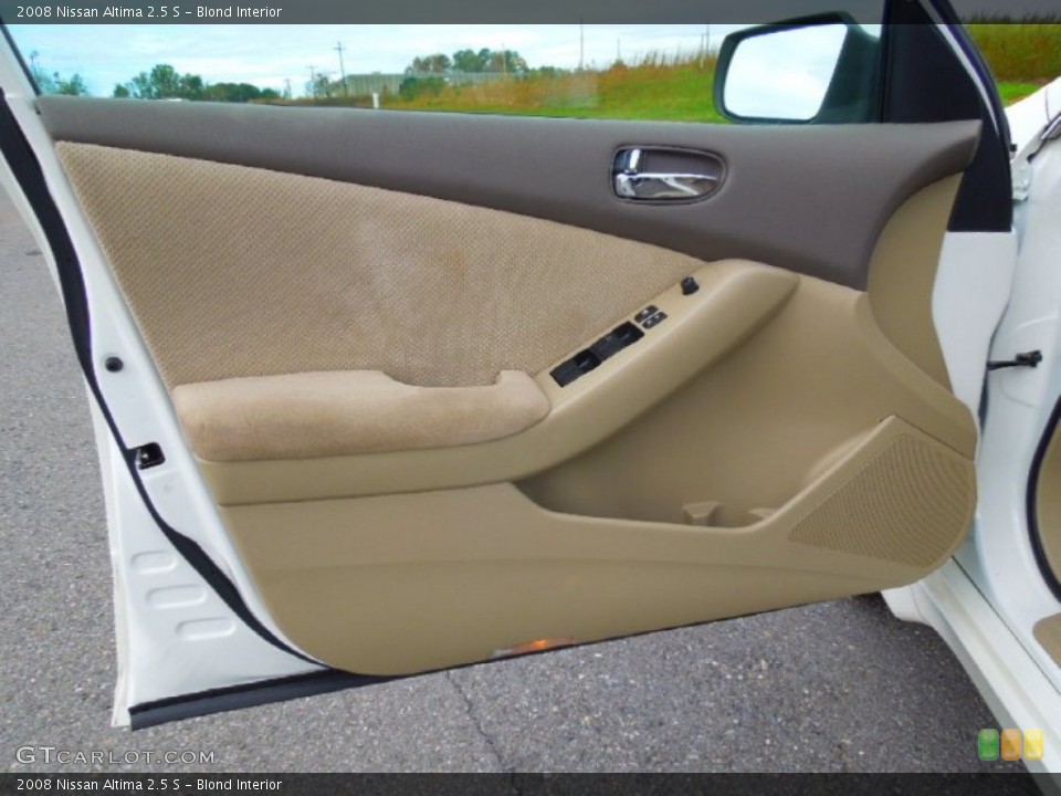 Blond Interior Door Panel for the 2008 Nissan Altima 2.5 S #73041437