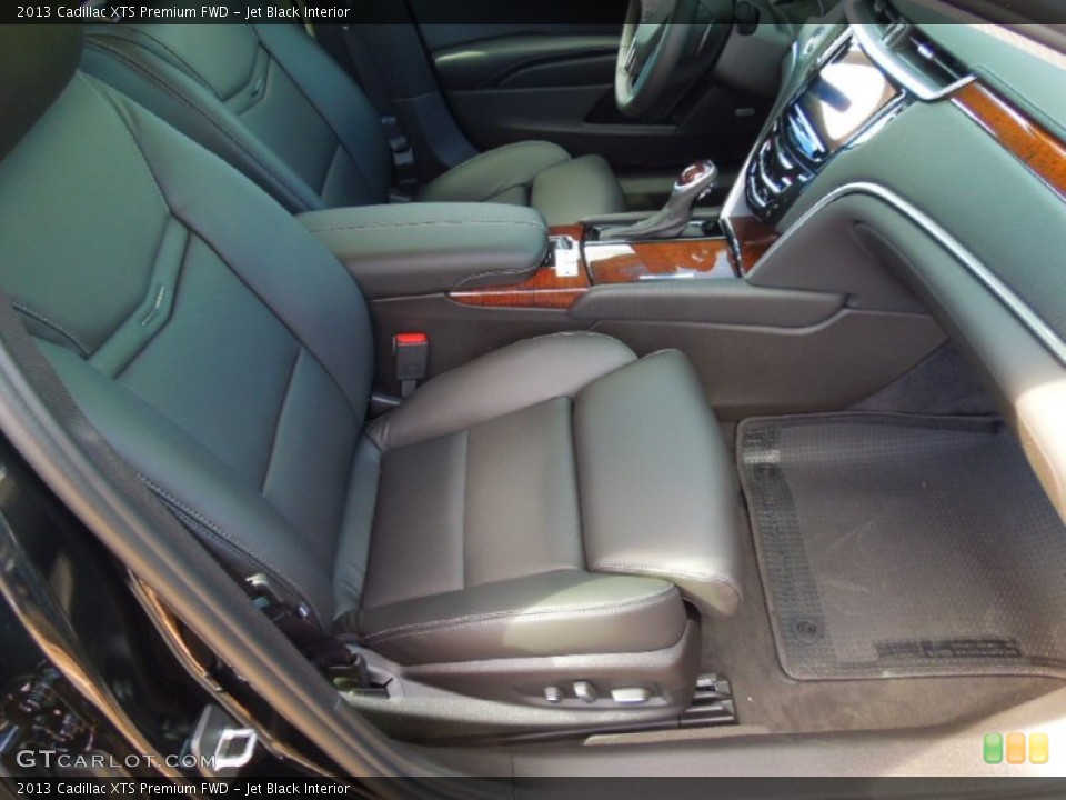 Jet Black Interior Photo for the 2013 Cadillac XTS Premium FWD #73044472