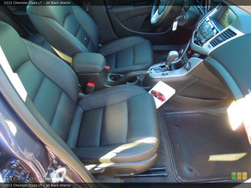Jet Black Interior Front Seat for the 2013 Chevrolet Cruze LT #73045201