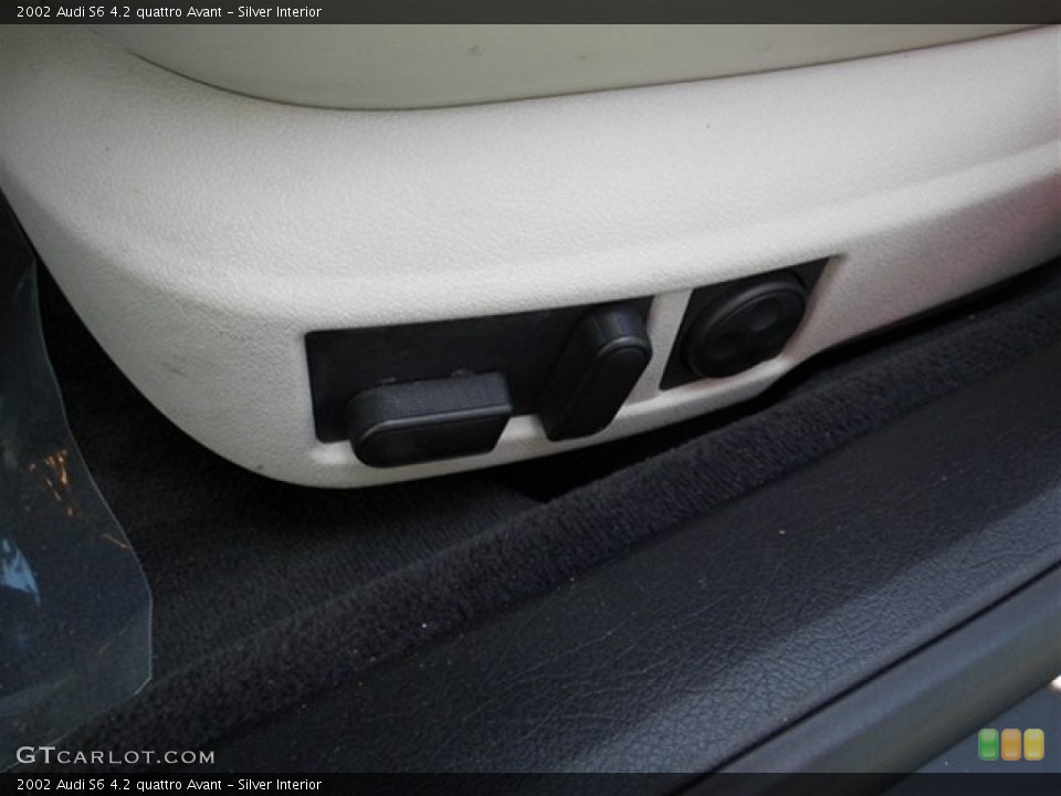 Silver Interior Controls for the 2002 Audi S6 4.2 quattro Avant #73064199