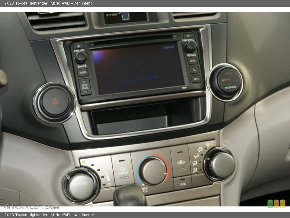 Ash Interior Controls for the 2013 Toyota Highlander Hybrid 4WD #73070319